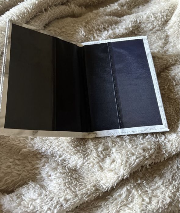 обкладинка на паспорт нова