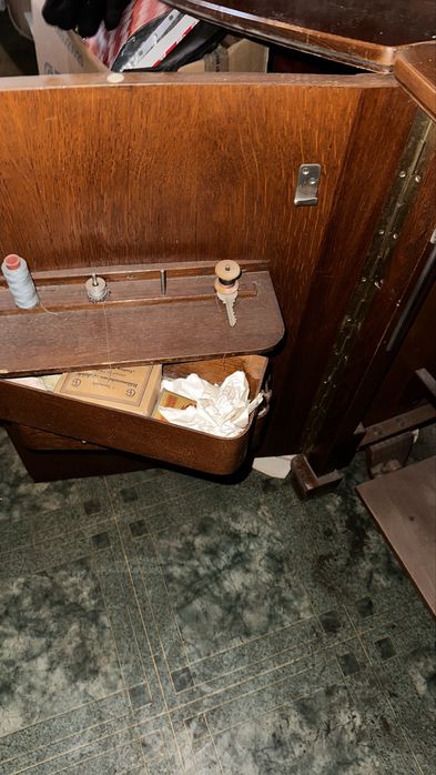 Німецька швейна машинка Textima