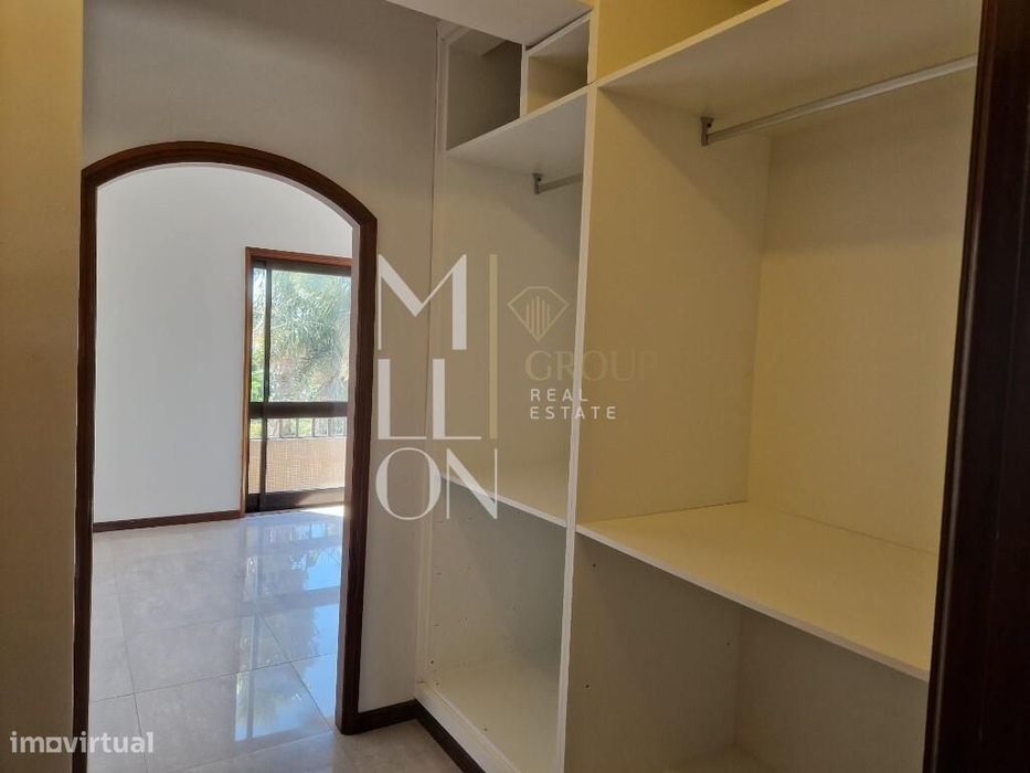 Apartamento T3 Renovado com Suite e Excelente Exposição Solar | Paços