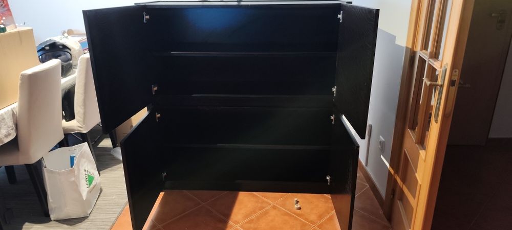 Armário Moveme preto — 128×130×40 cm