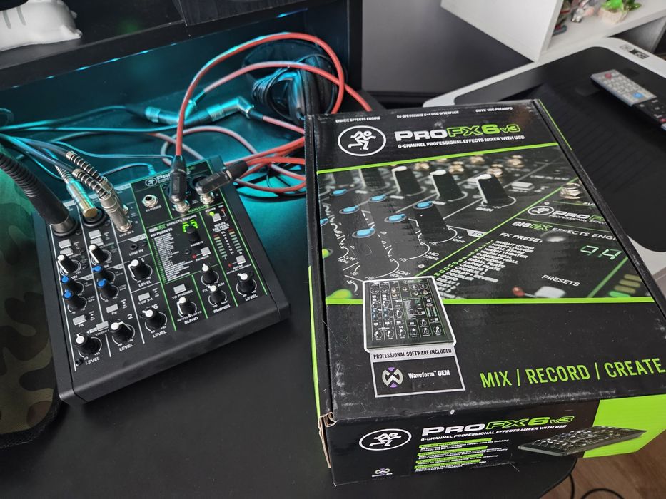 Mikser z interfejsem audio Mackie ProFX6v3 na gwarancji
