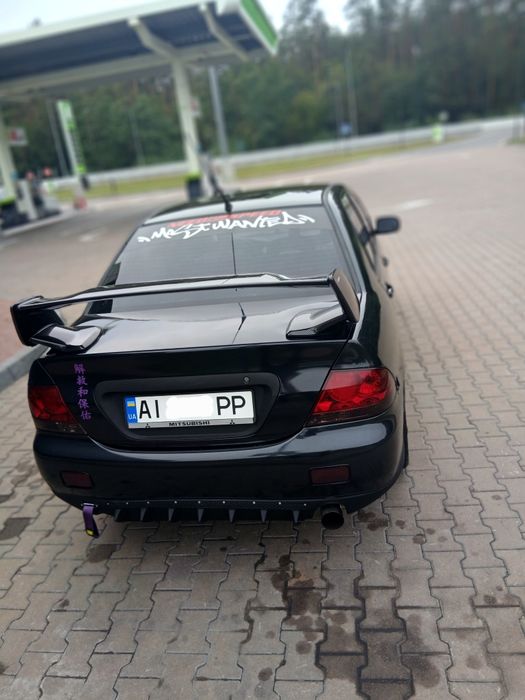 Mitsubishi Lancer