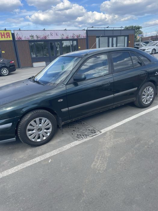 Mazda 626 1998 року