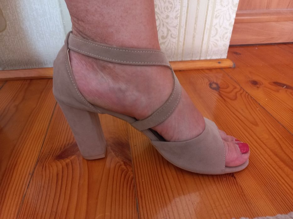Buty sandaly rozm.40 Nowe!