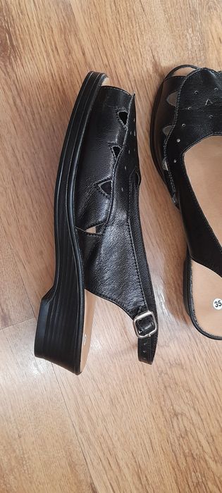 Sandały damskie dla starszej pani