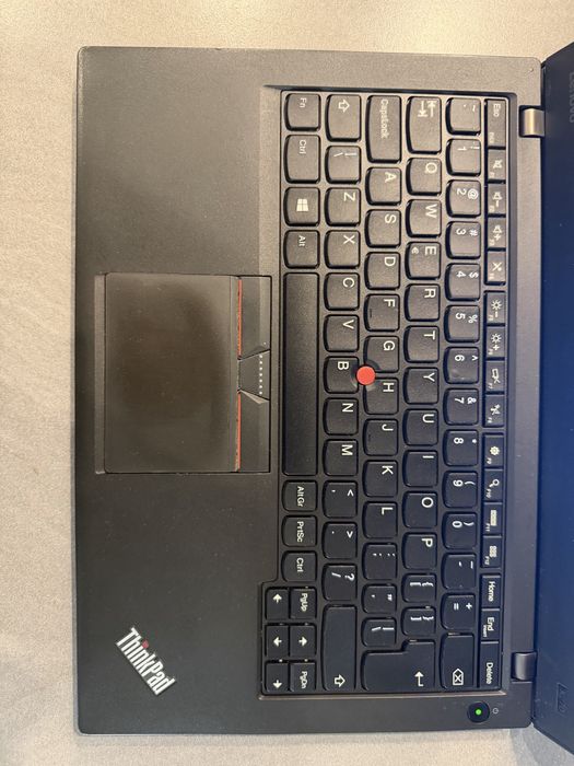 Lenovo ThinkPad x270 8/240 GB