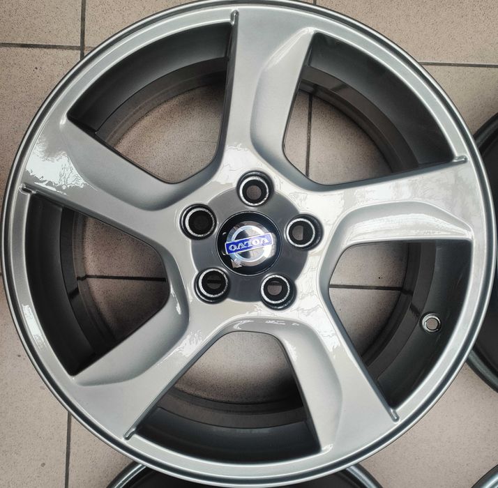 FELGI Aluminiowe 17'' (A102/26)  Volvo S60, V60, V70, S80, V40, S40   7x17  5x108