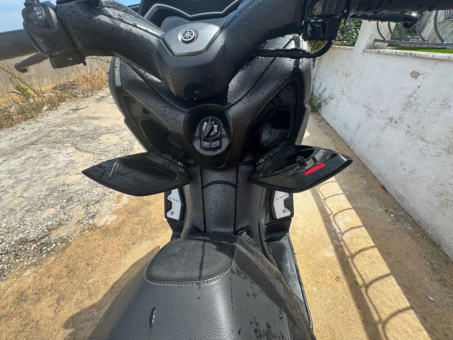 Yamaha X-Max 125