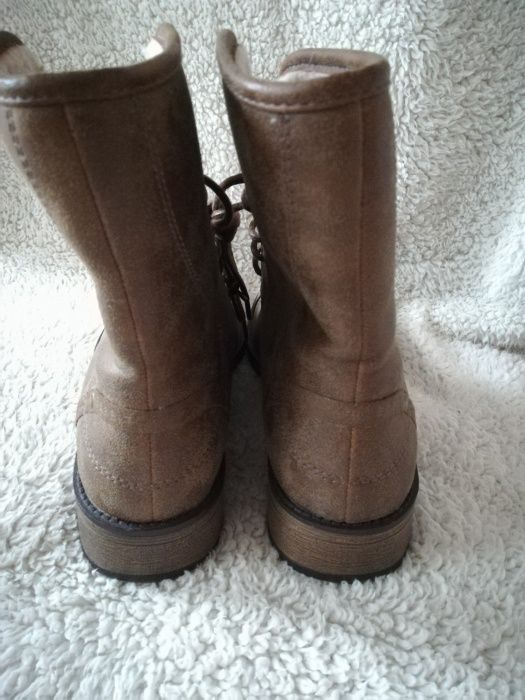Damskie botki Esprit, r. 38