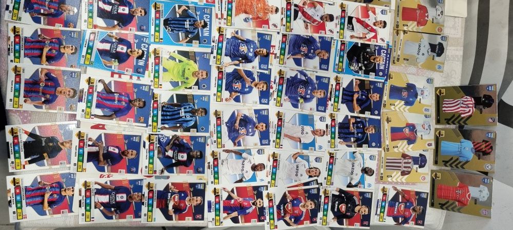 Karty Panini 365 FIFA 2023