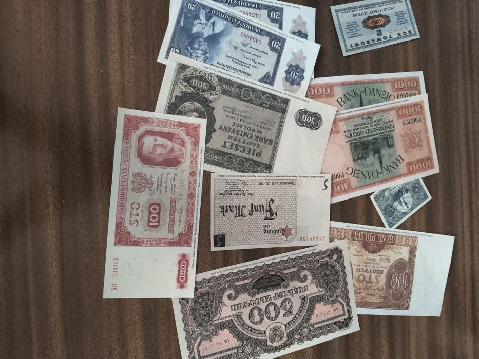 Album kolekcjonerski. Banknoty polskie. Niezwykła historia kraju i pie