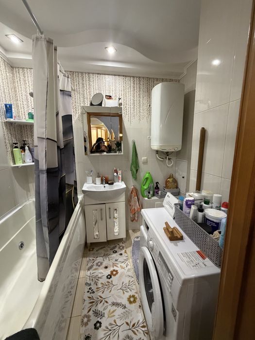 3 кімнатна,Шевченківський ,Корищенко (Кузнецова),36