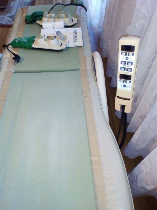 CERAGEM Łóżko masujące leczniczo rehabilitacyjne jak nowe z salonu