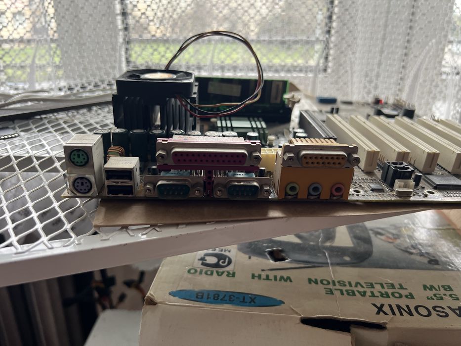 RETRO PREMIUM Abit ST6 Socket 370 OC SoftMenu Pentium III 733