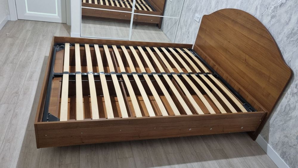 Ліжко двох спальне