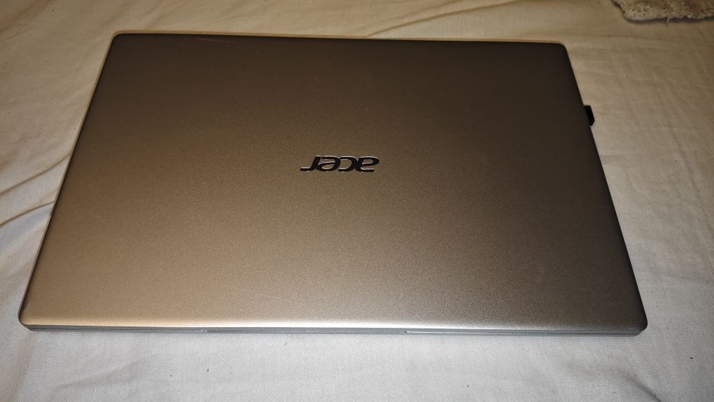 Acer Swift 3  Intel i5  16 gb ram