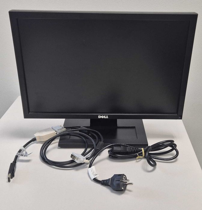 Monitor Dell LCD – Funcional + Adaptador incluído
