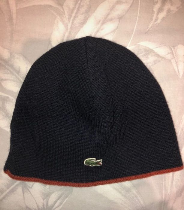 Gorro lacoste feminino