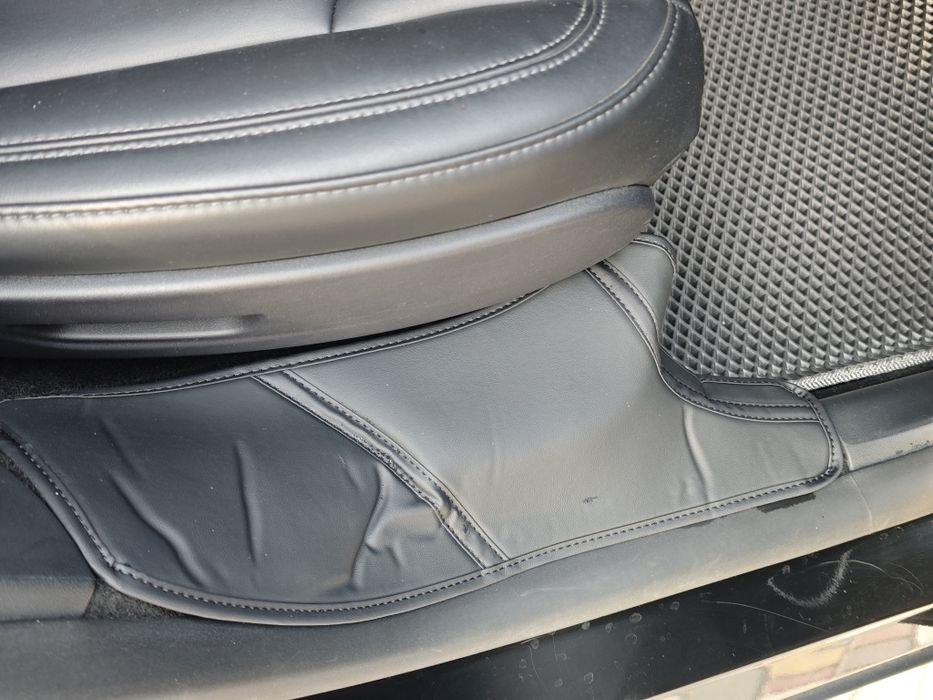 Tesla Model Y 2024р. 7 місць Продажа-Обмін