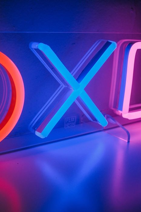 Неоновая вывеска  ps2,ps3,ps4,ps5,очень яркая