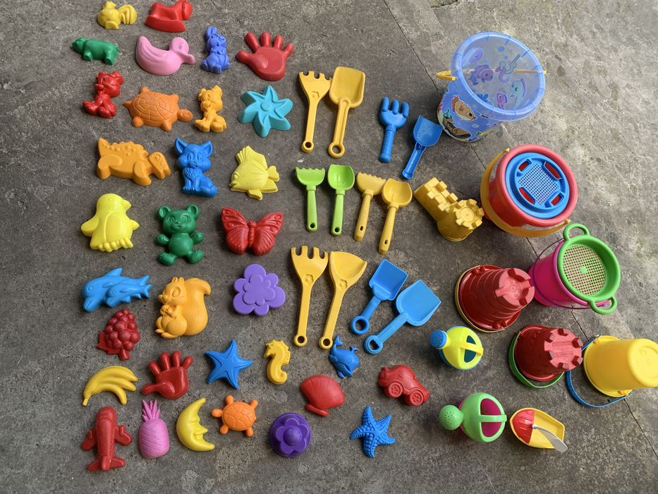 Набір для піску 34 пасочки, 6 відерець