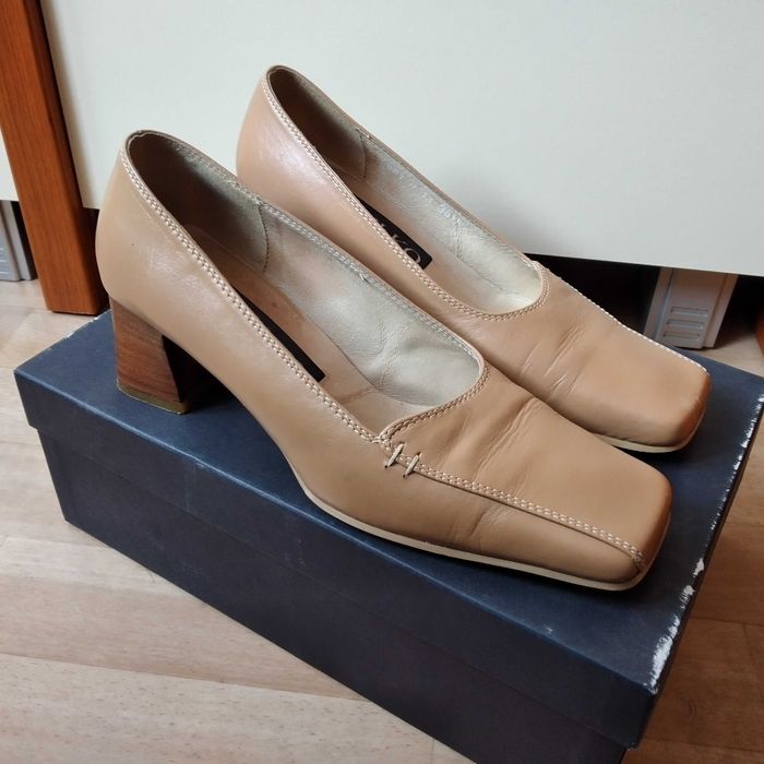 Sprzedam NOWE buty damskie ze skóry Ryłko czółenka
