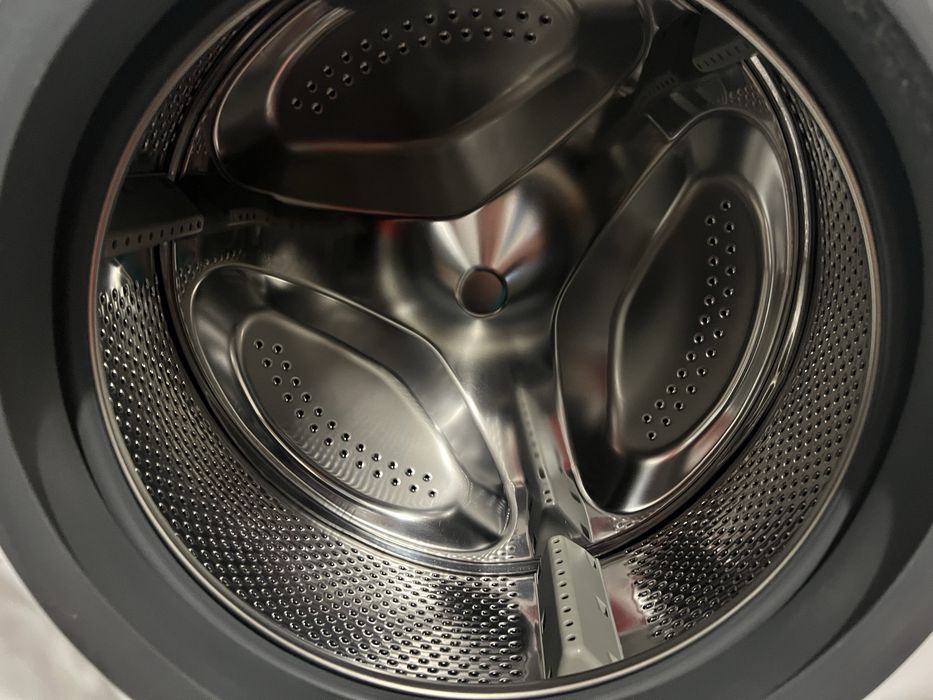 Стиральная машинка Whirlpool WRBSB 6228 B UA