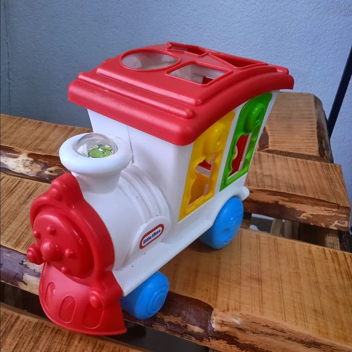 Поїзд-сортер фігурок Little Tikes. 
8 форм.
. Гарна іграшка як нова.
Д