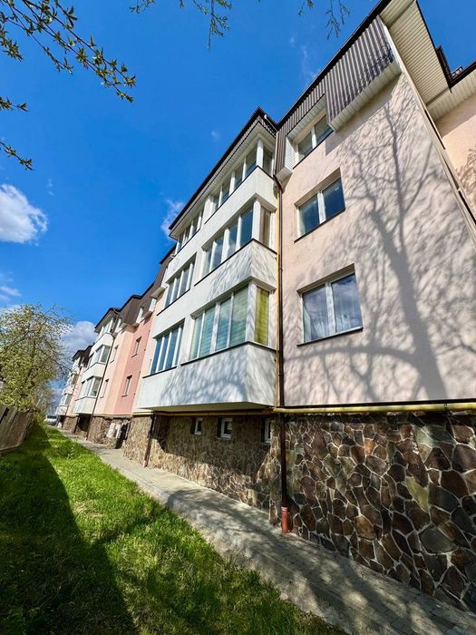 Продаж 2-кім. квартири Солонка, Стрийська