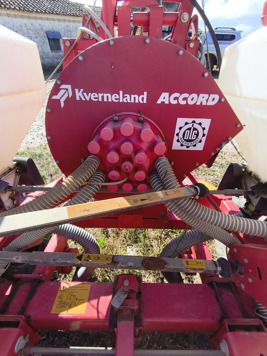 Semeador Milho 4 linhas - kverneland
