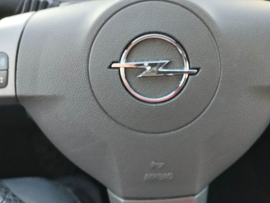 Opel Astra 1700 CDTI