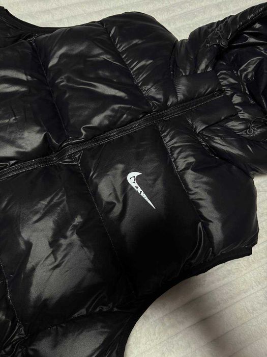 жилетка Nike Black Puffer Vest