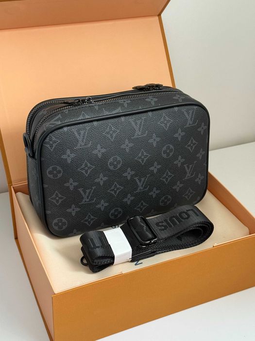 Мужская сумка мессенджер | Louis Vuitton Alpha | Louis Vuitton |