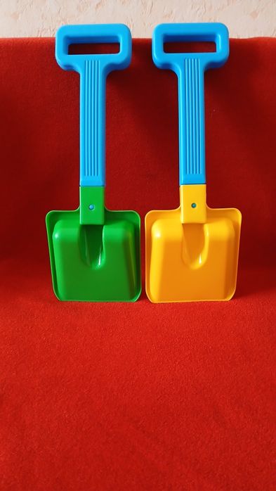 Лопата (лопатка) детская