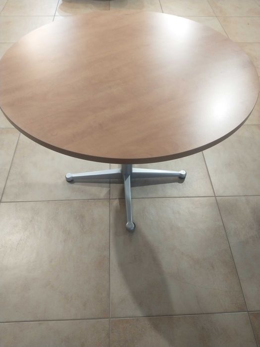 Stół biurowy okrągły