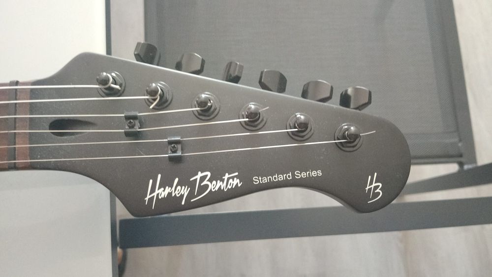 Guitarra Elétrica HB Praticamente Nova