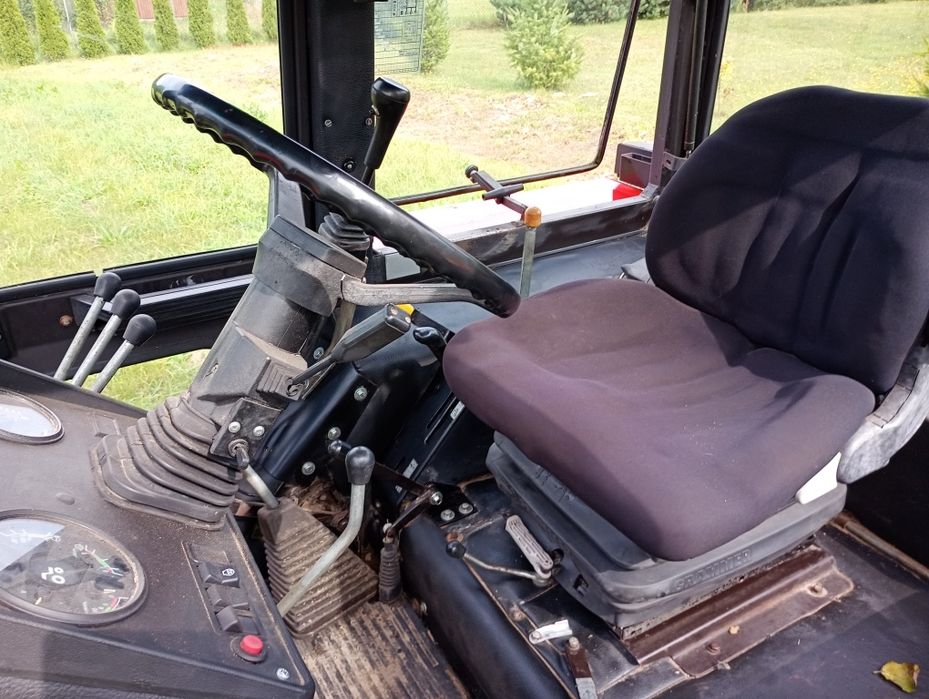 MTZ Belarus 82 turbo 4x4 z turem