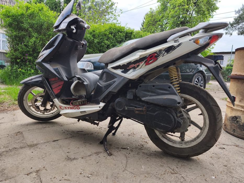 Skuter Kymco super 8
