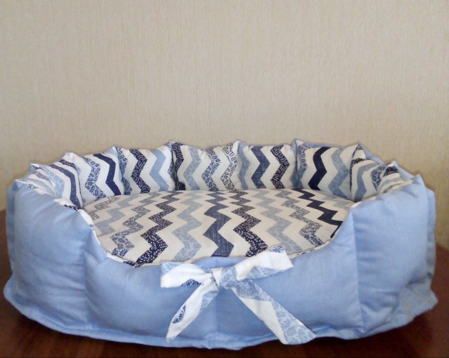 Лежаки для котів і собак