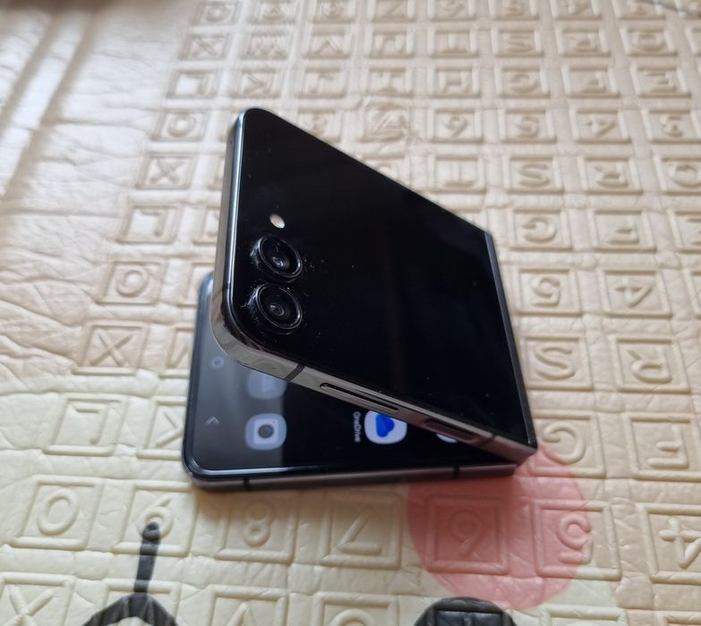 Samsung Galaxy z flip5