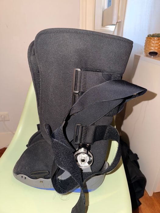 EMO Walker Boot Size L (EU 42–45)