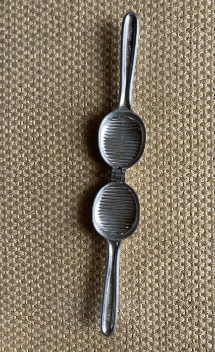 Utensílios de cozinha vintage,2 diferentes