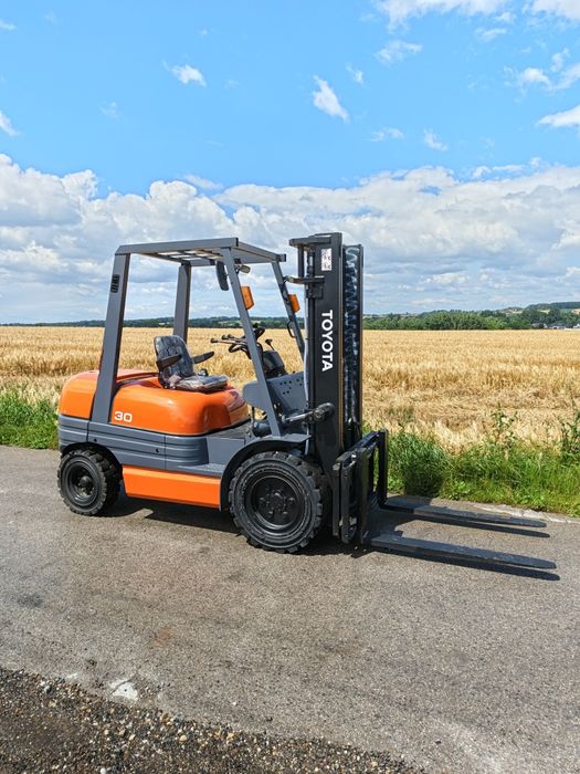 Wózek toyota 6fdf30