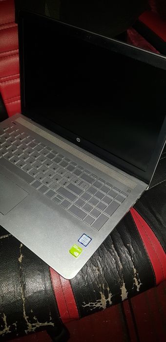 Не рабочий ноутбук HP Pavilion 15 intel i5-7200u/8Gb/nvidia 940MX