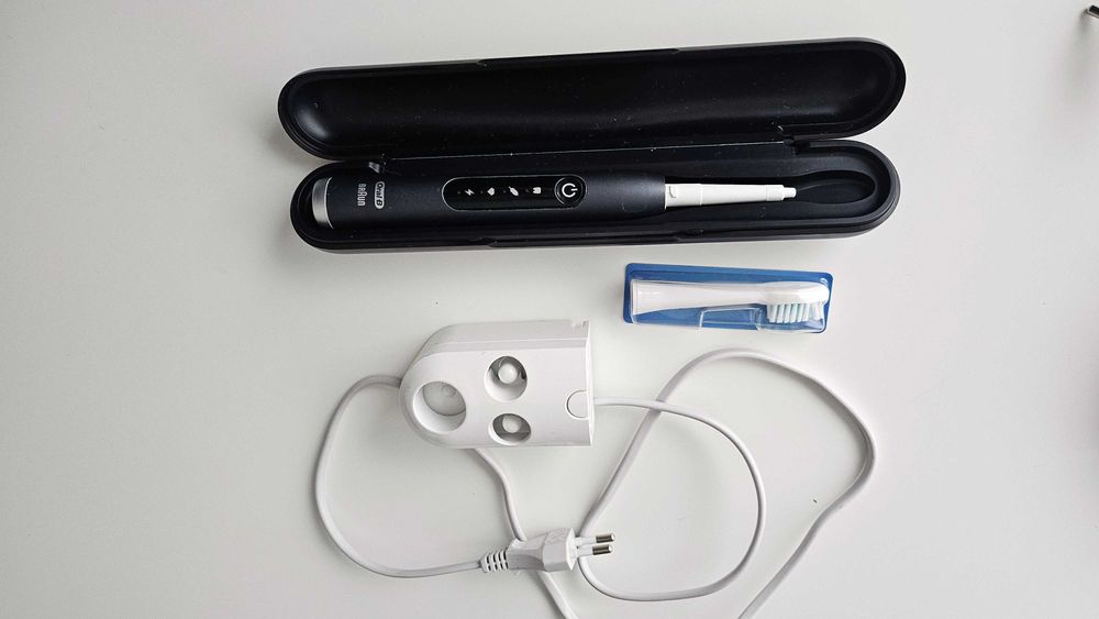 szczoteczka soniczna Oral-B Pulsonic Slim Luxe 4500