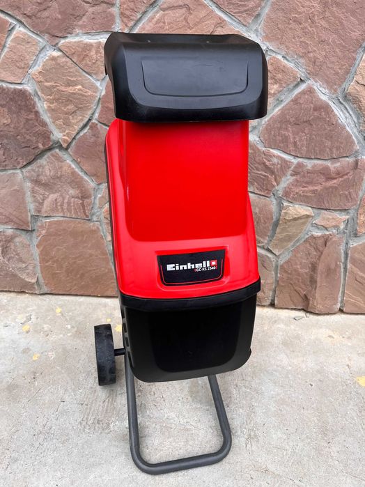 Садовий подрібнювач Einhell GC-KS 2540 ножовий бу із Німеччини все в комплекті окрім мішка