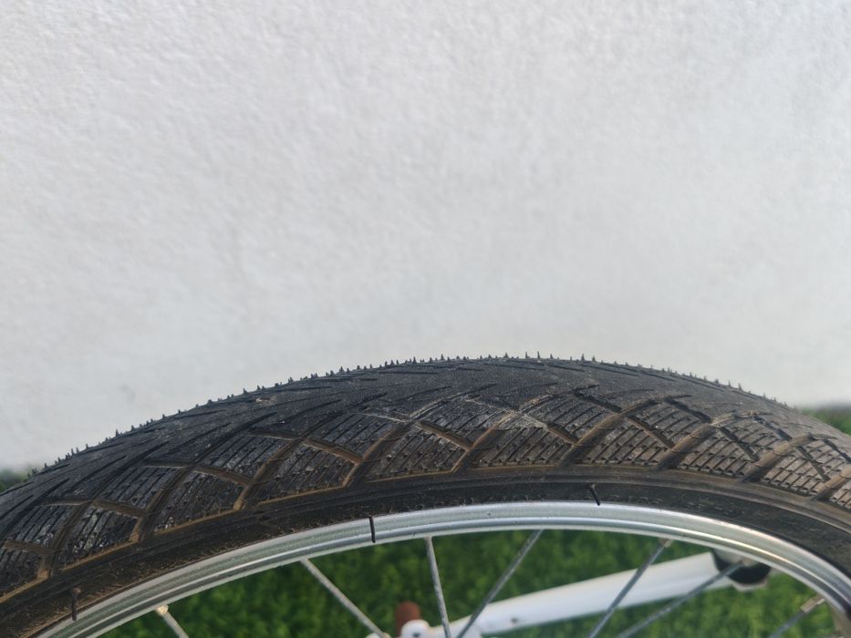 Bicicleta roda 24 (7-10 anos)
