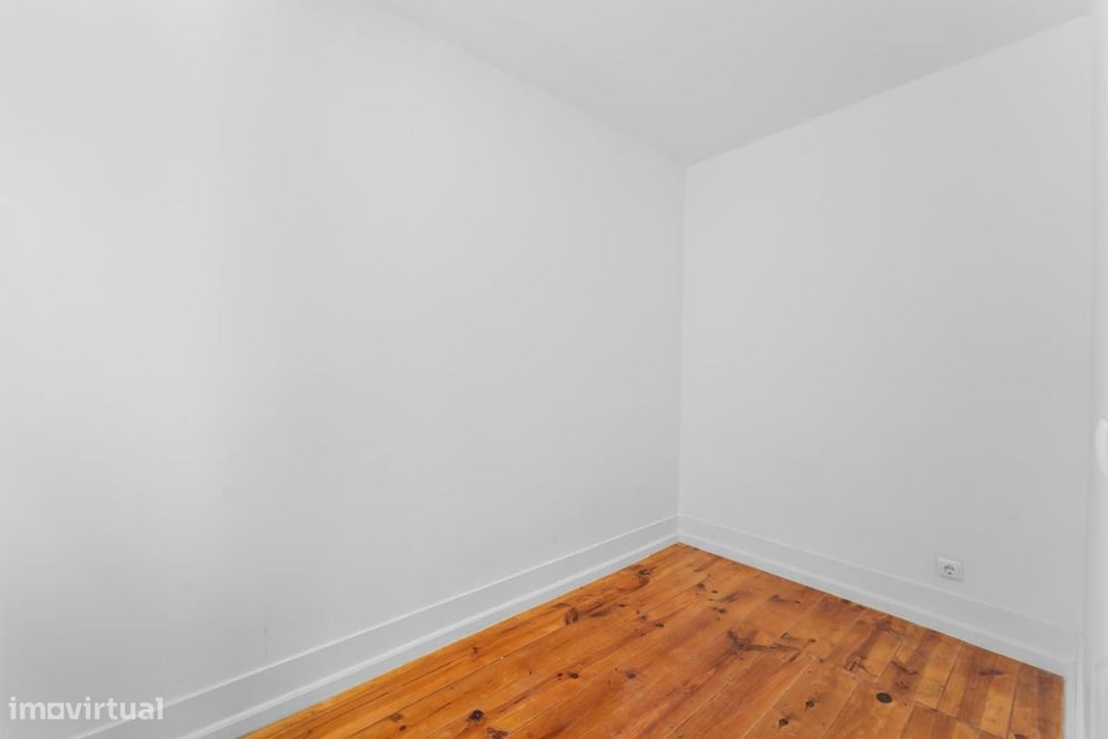 Apartamento T2 + 1 com vista, Estrela, Lisboa