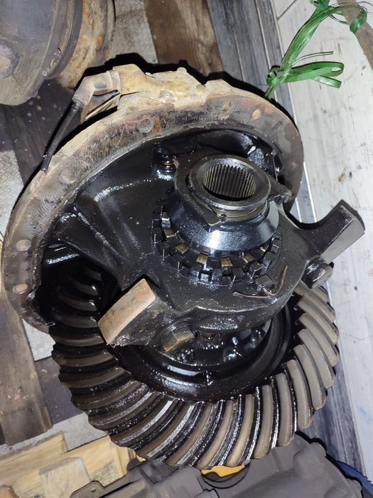 Magnum DXI по запчастинах