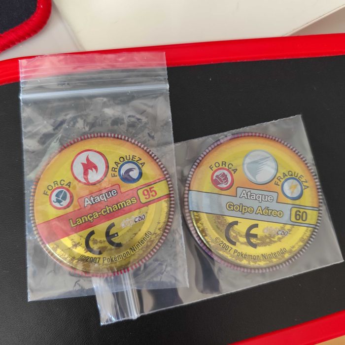 Mega Metal Tazos Pokémon N°7 e 8 (Blaziken e Taillow)